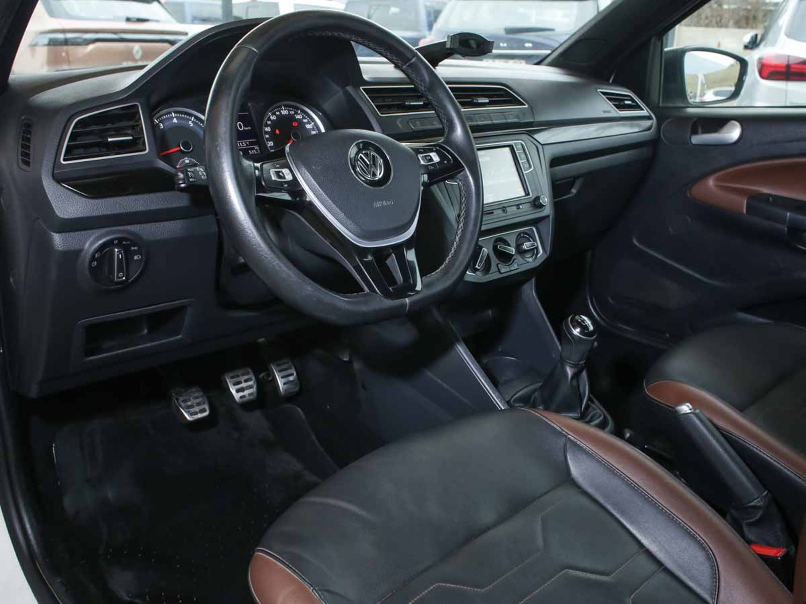 Volkswagen SAVEIRO CROSS DCAB 1.6 2021 - Imagen 6 de 8