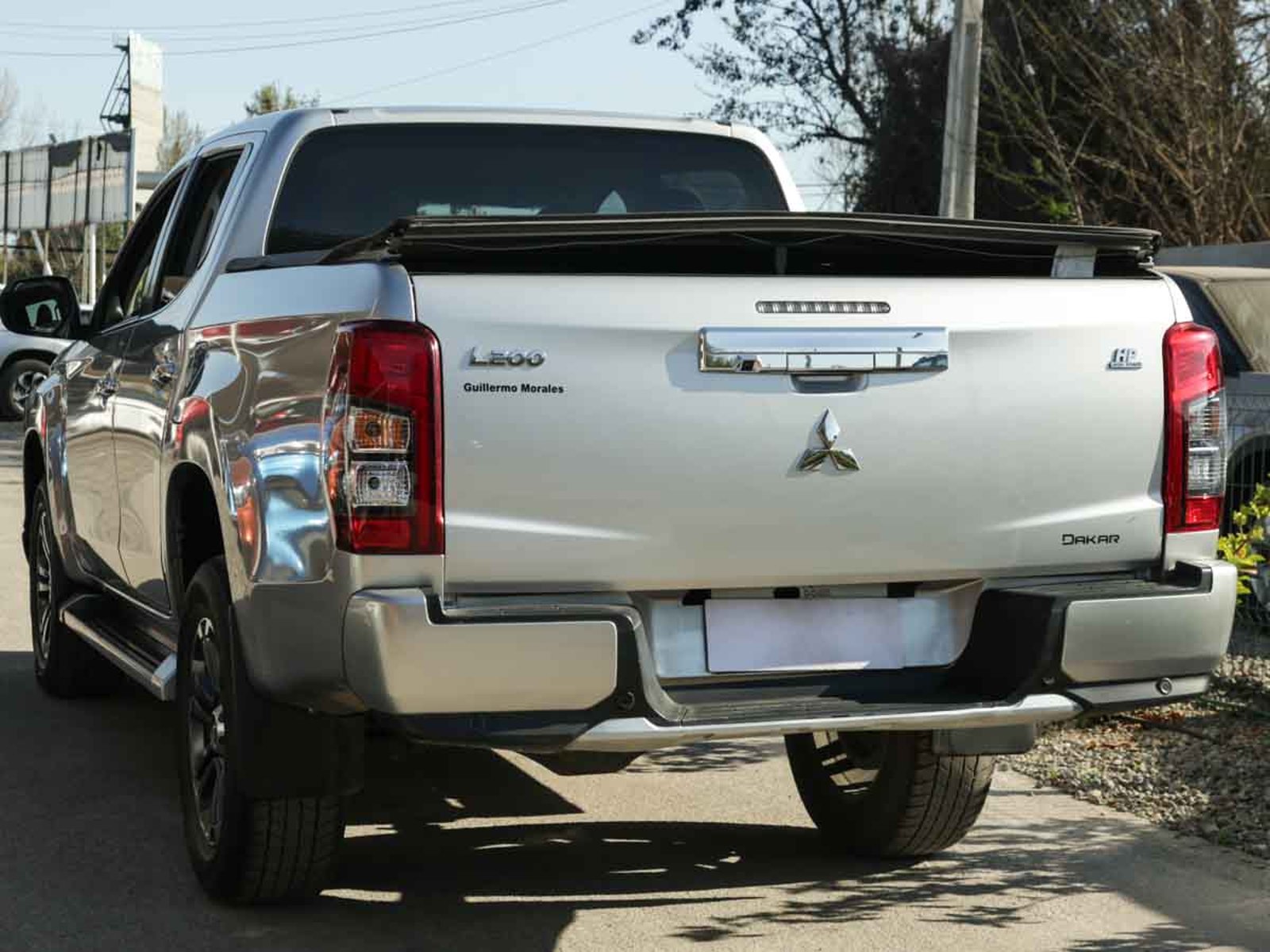 Mitsubishi L-200 DAKAR CRS AT 2.5 D/C 4X4 TD 2022 - Foto 3 de 8