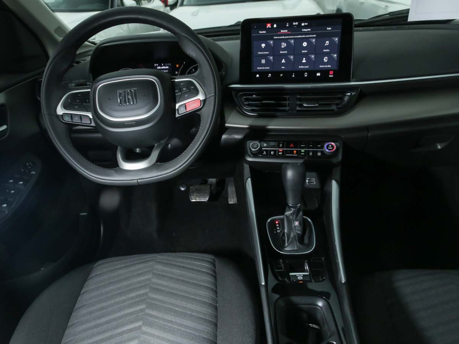 FIAT FASTBACK AUDACE 2023 - Imagen 12 de 13