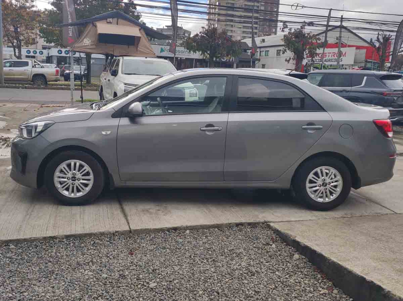 KIA MOTORS SOLUTO LX 1.4 2025 - Imagen 13 de 14