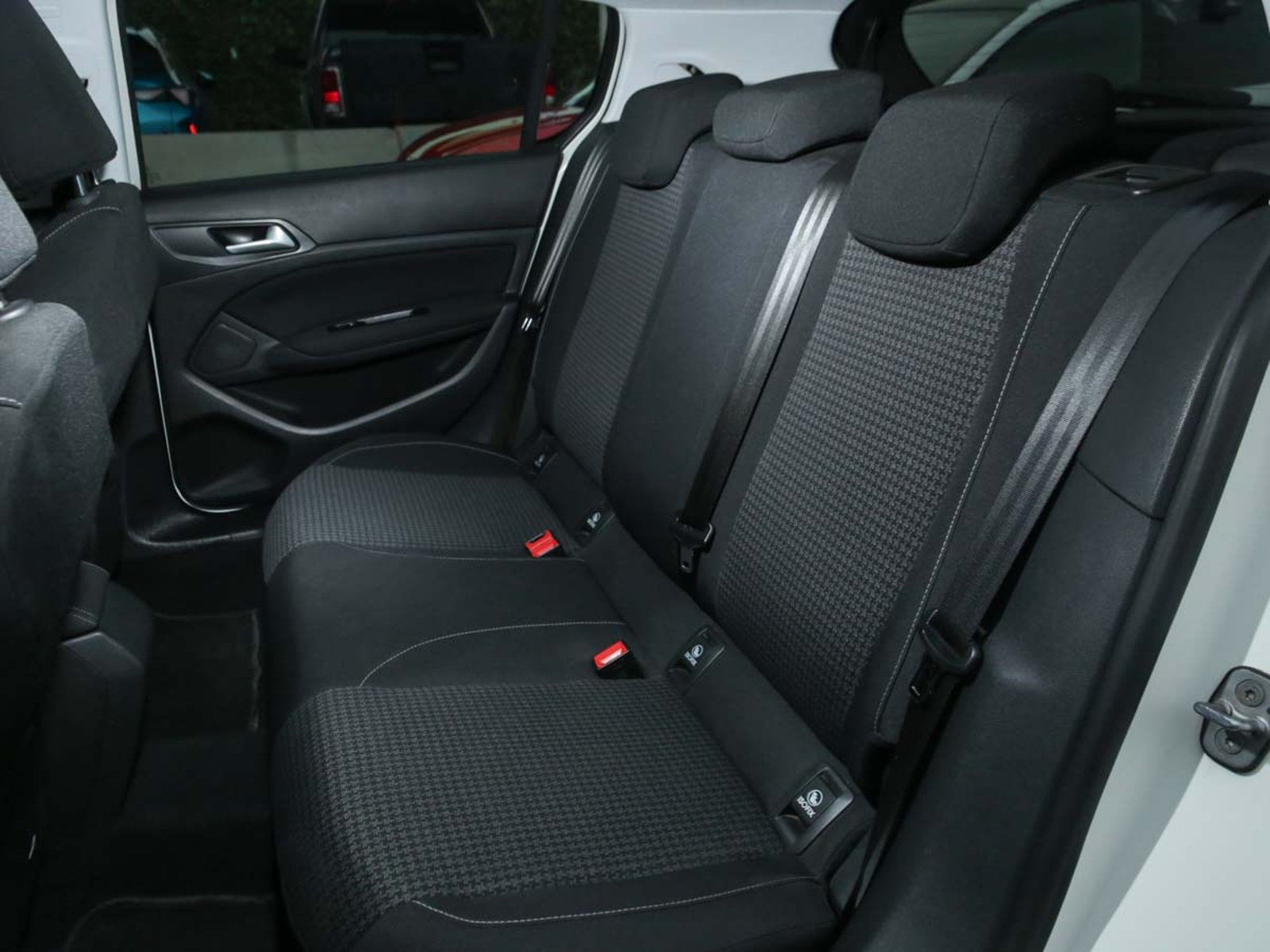 PEUGEOT 308 ALLURE PACK THP 165 EAT6 2019 - Imagen 11 de 14