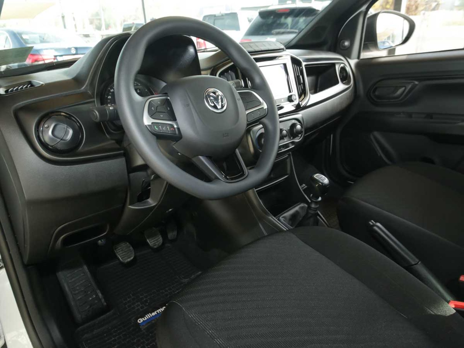 RAM 700 SLT CREW CAB 1.3 MT 2026 - Imagen 9 de 14