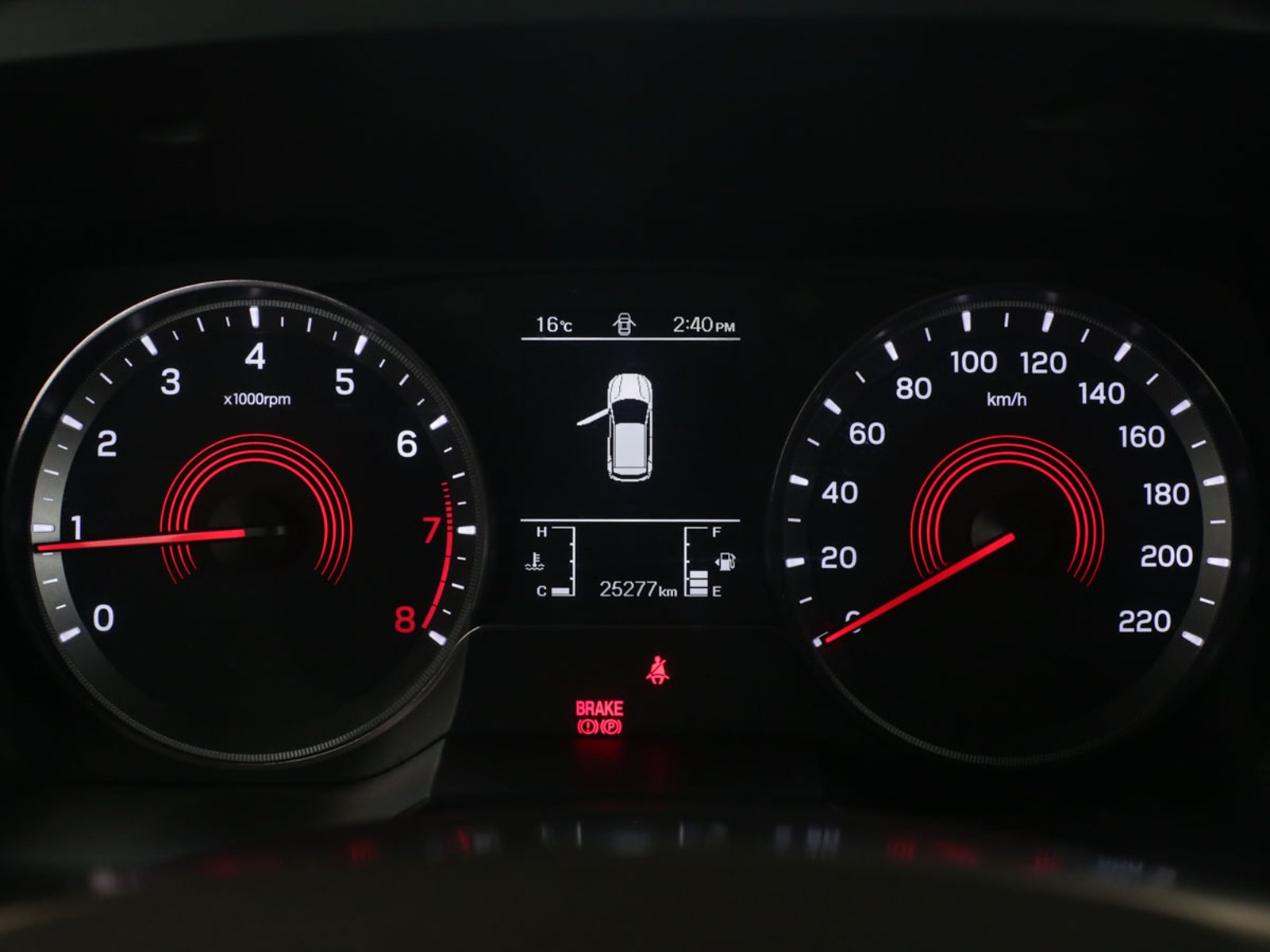 SsangYong NEW KORANDO LX 1.5T 6MT 2WD 2024 - Foto 5 de 8