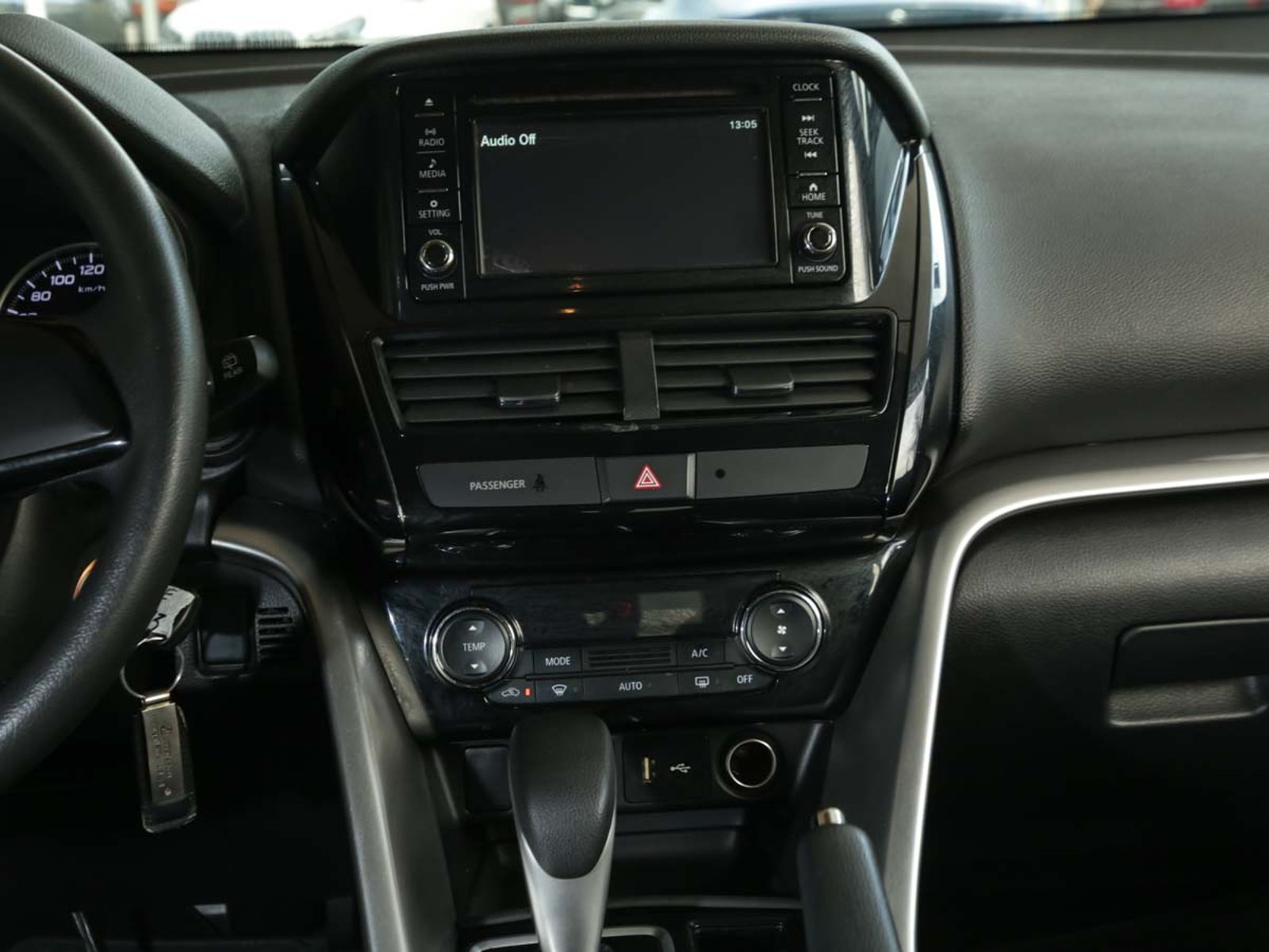 MITSUBISHI ECLIPSE CROSS RX 1.5 AUT 2023 - Imagen 13 de 13
