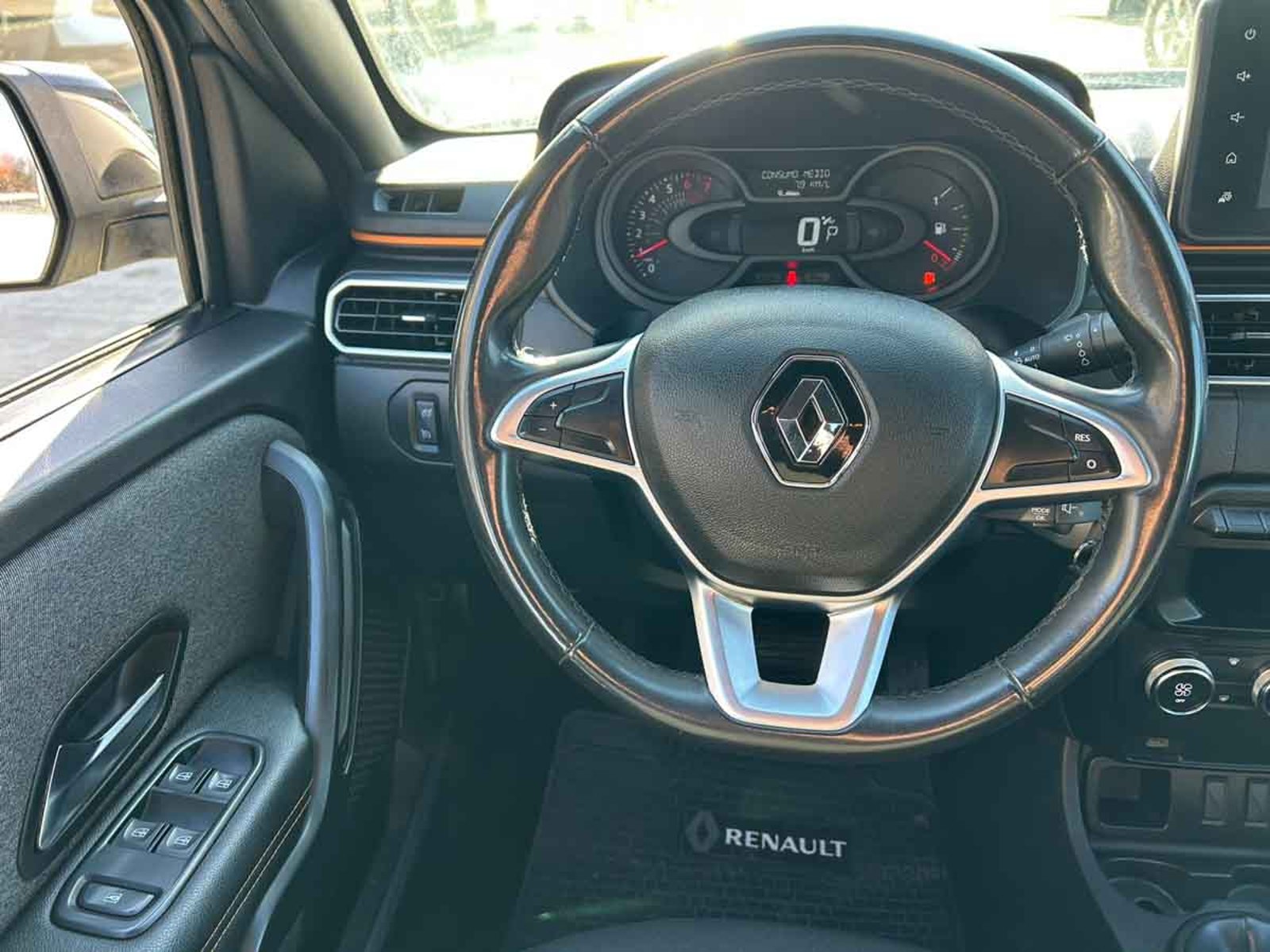 RENAULT OROCH ZEN 1.6 2023 - Imagen 14 de 16