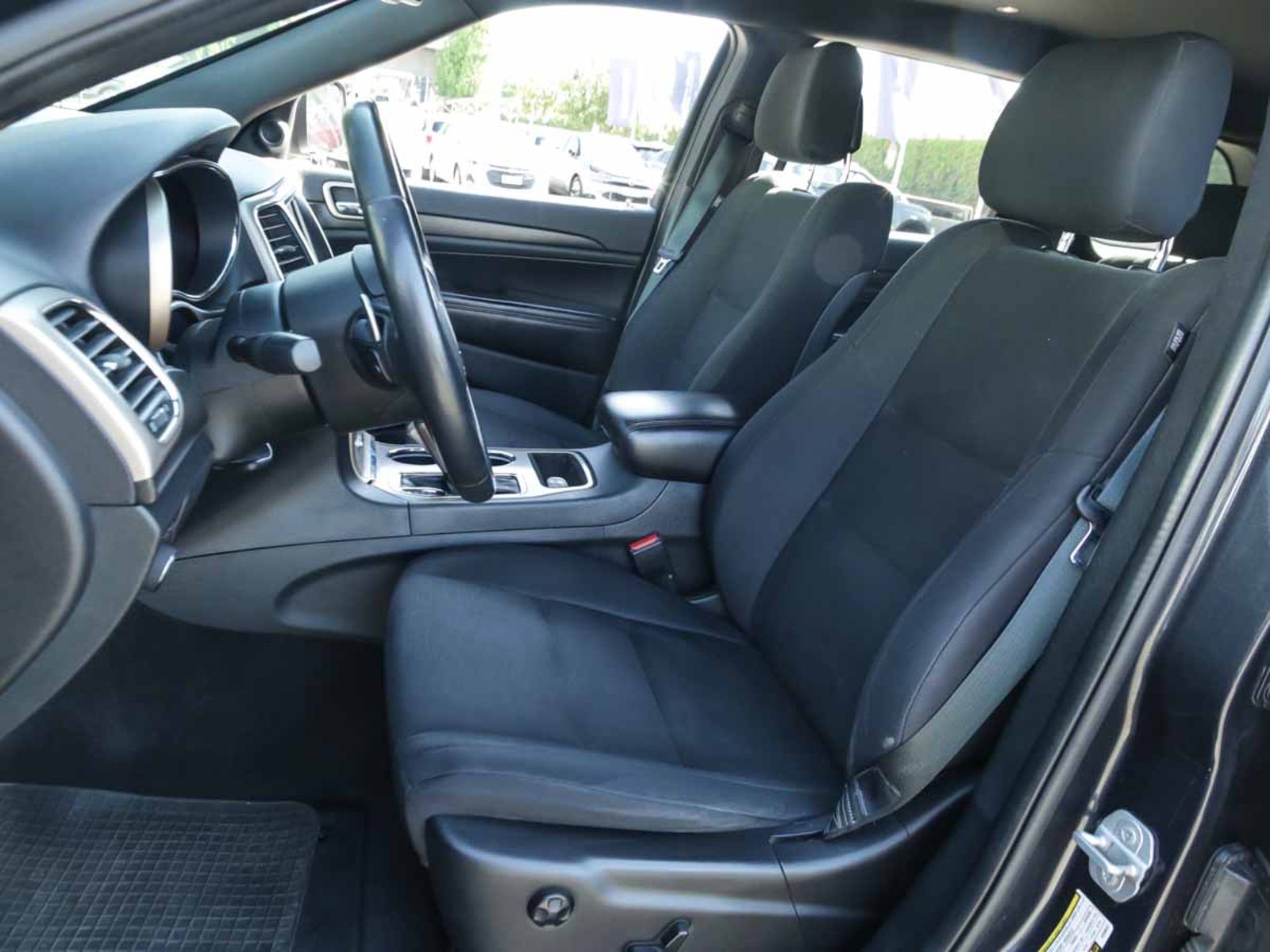 JEEP GRAND CHEROKEE 3.6 2017 - Imagen 10 de 13