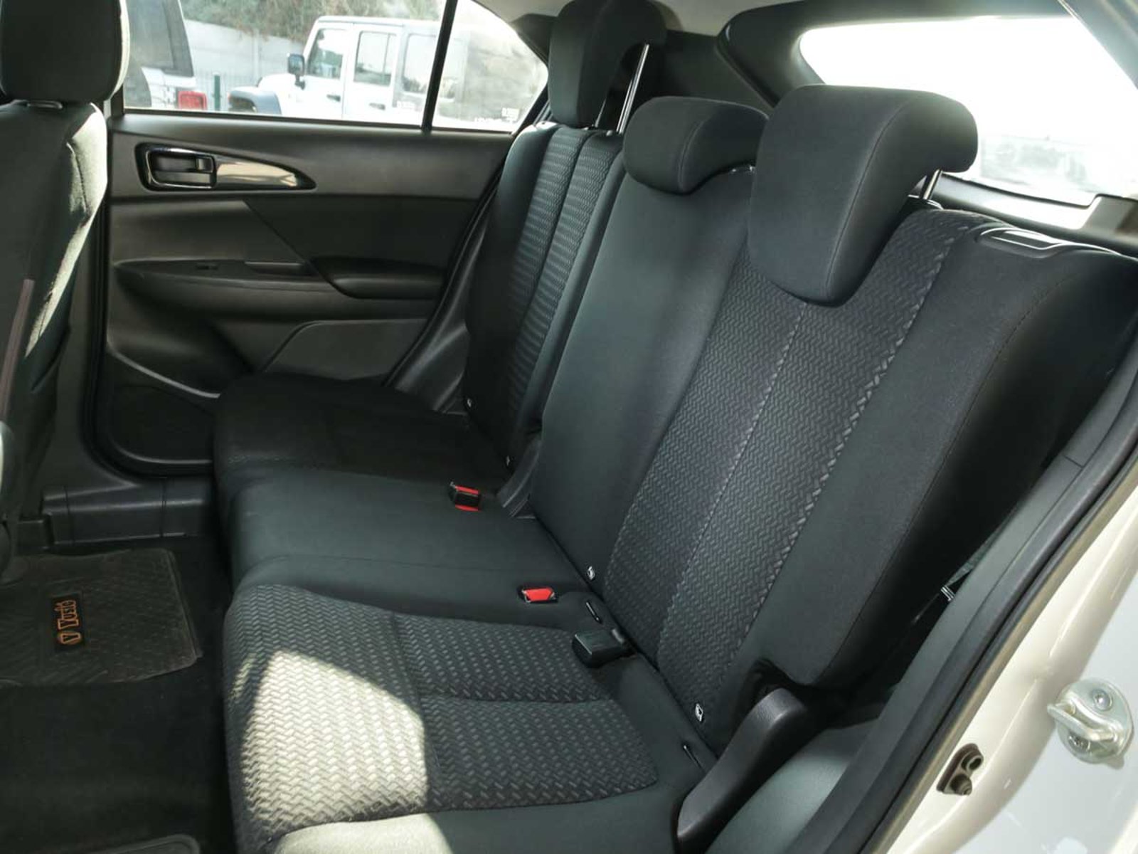 MITSUBISHI ECLIPSE CROSS RX 1.5 4X2 MEC. 2021 - Imagen 11 de 13