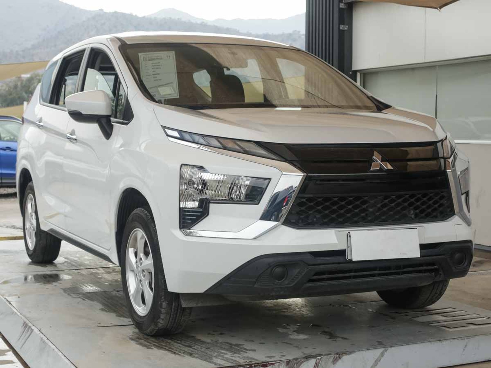 Mitsubishi XPANDER MT GL 2024 - Foto 2 de 8