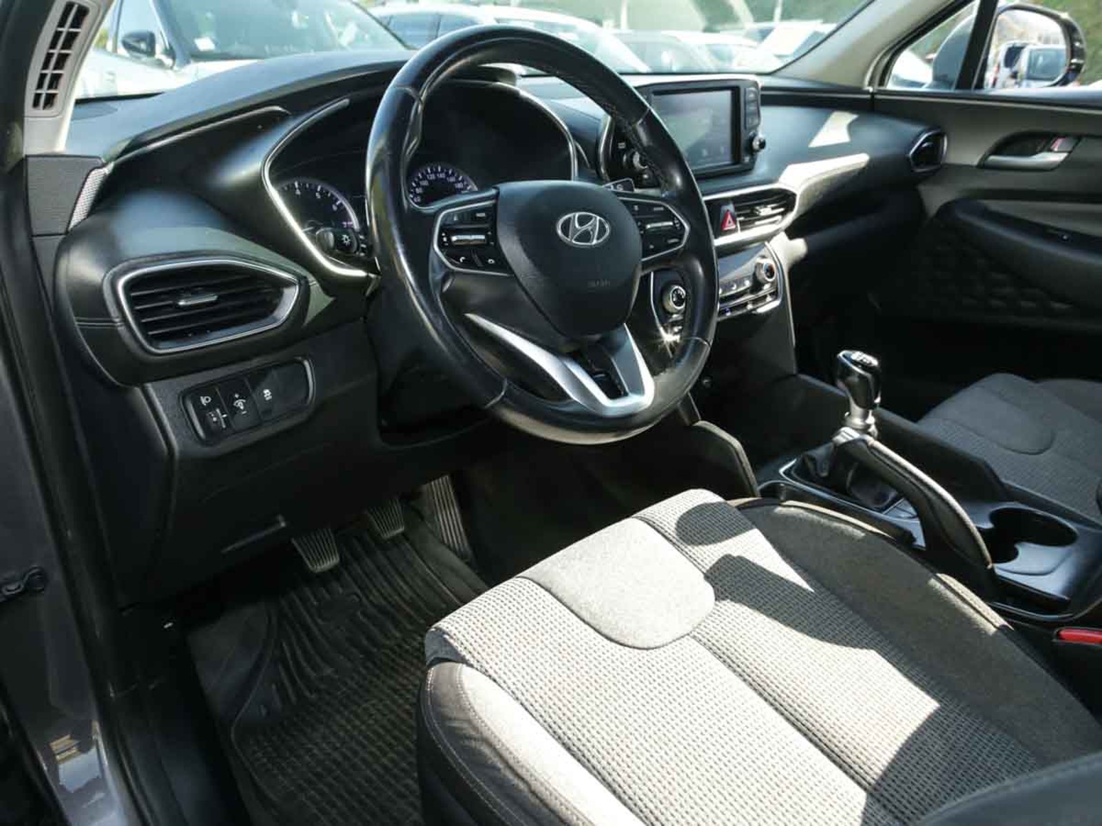 Hyundai SANTA FE  4X2 2019 - Imagen 6 de 8