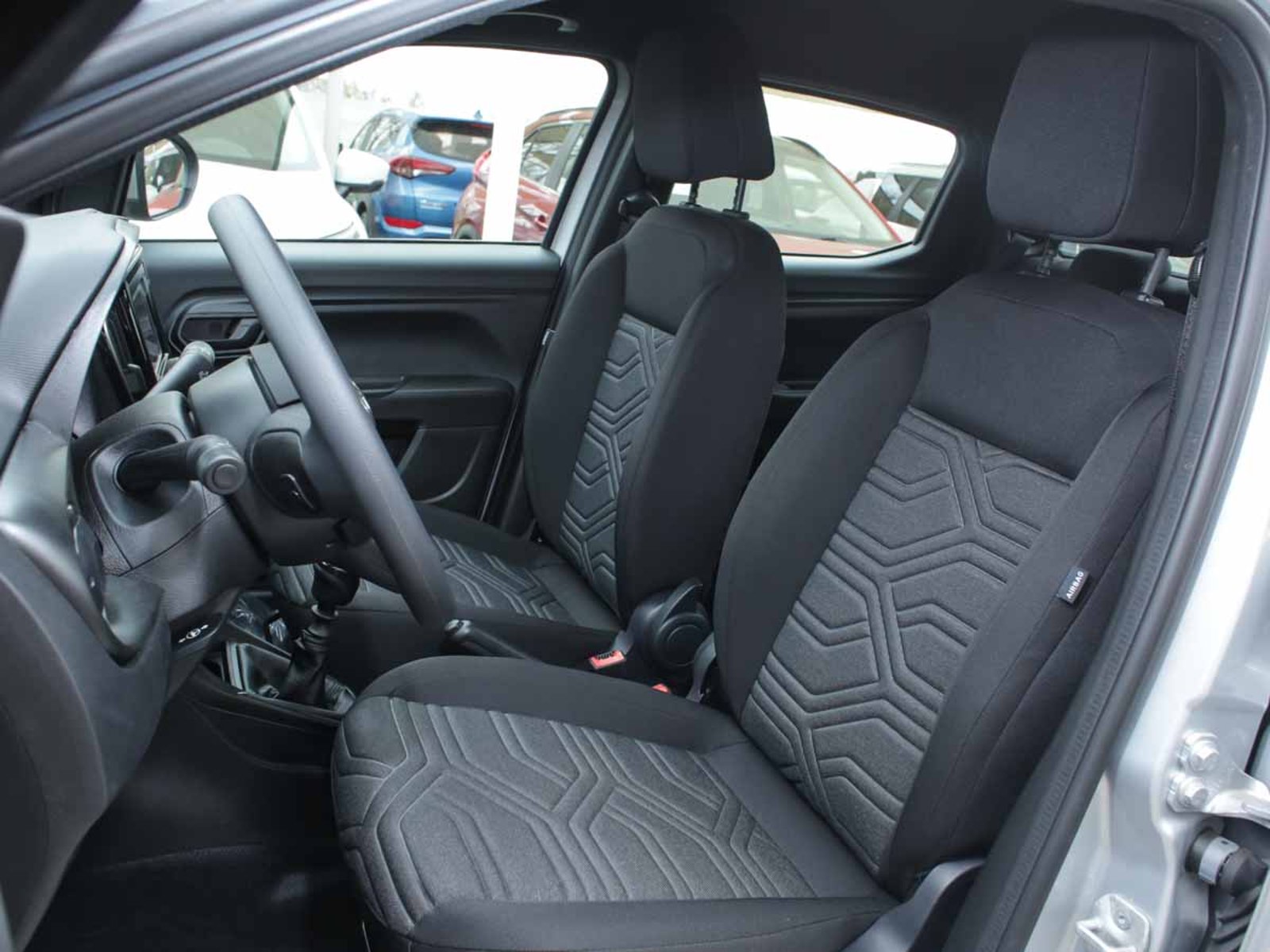RAM 700 BIGHORN CREW CAB 1.3 MT 2026 - Imagen 7 de 8
