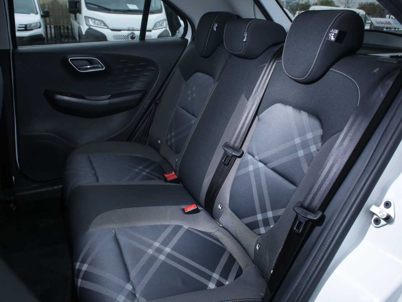 MG 3 HATCH BACK 1.5 2022 - Imagen 8 de 8