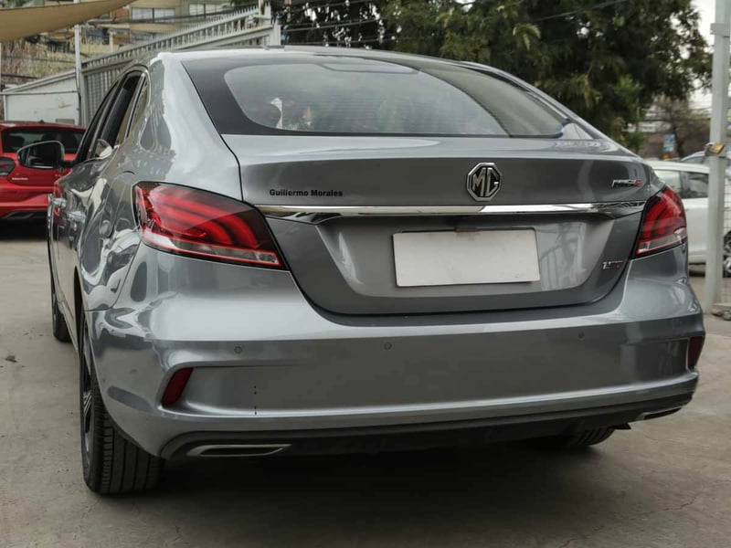 MG MG6  1.5T  MT  DLX 2022 - Imagen 3 de 8