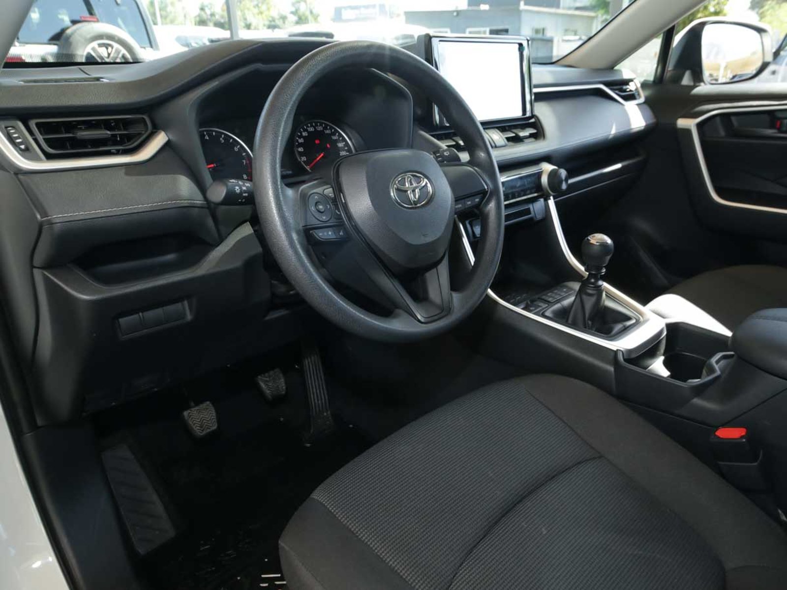 Toyota RAV 4 2.0 4X4 MT 2024 - Imagen 8 de 20
