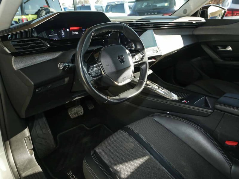 Peugeot 308 BLUE HDI 130 EAT8 1.5 AUT 2022 - Imagen 6 de 8