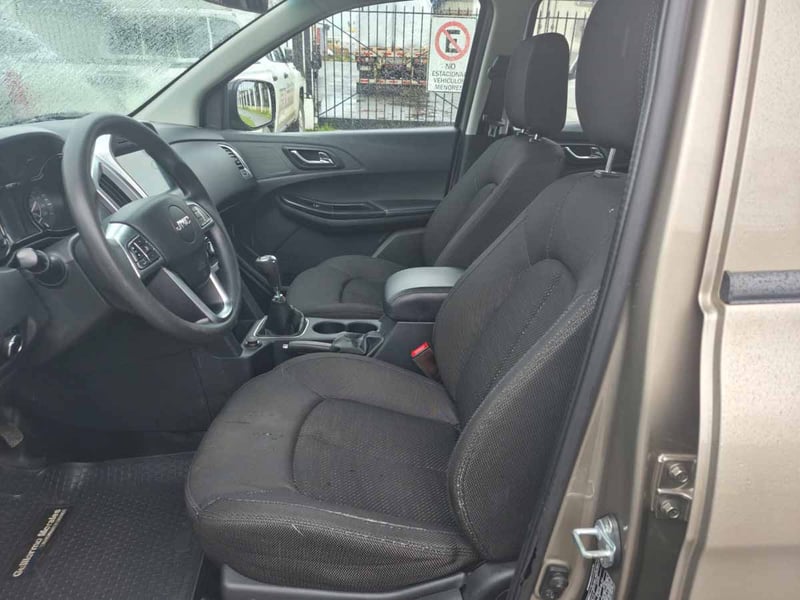 JMC VIGUS WORK LX 4X4 2023 - Imagen 6 de 8