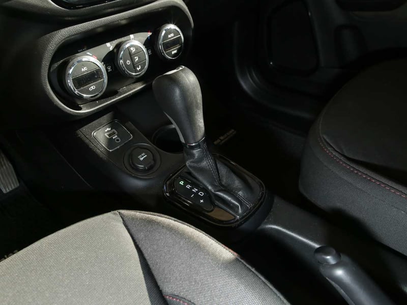 RAM 1000 BIG HORN LX 1.8 2019 - Imagen 9 de 13
