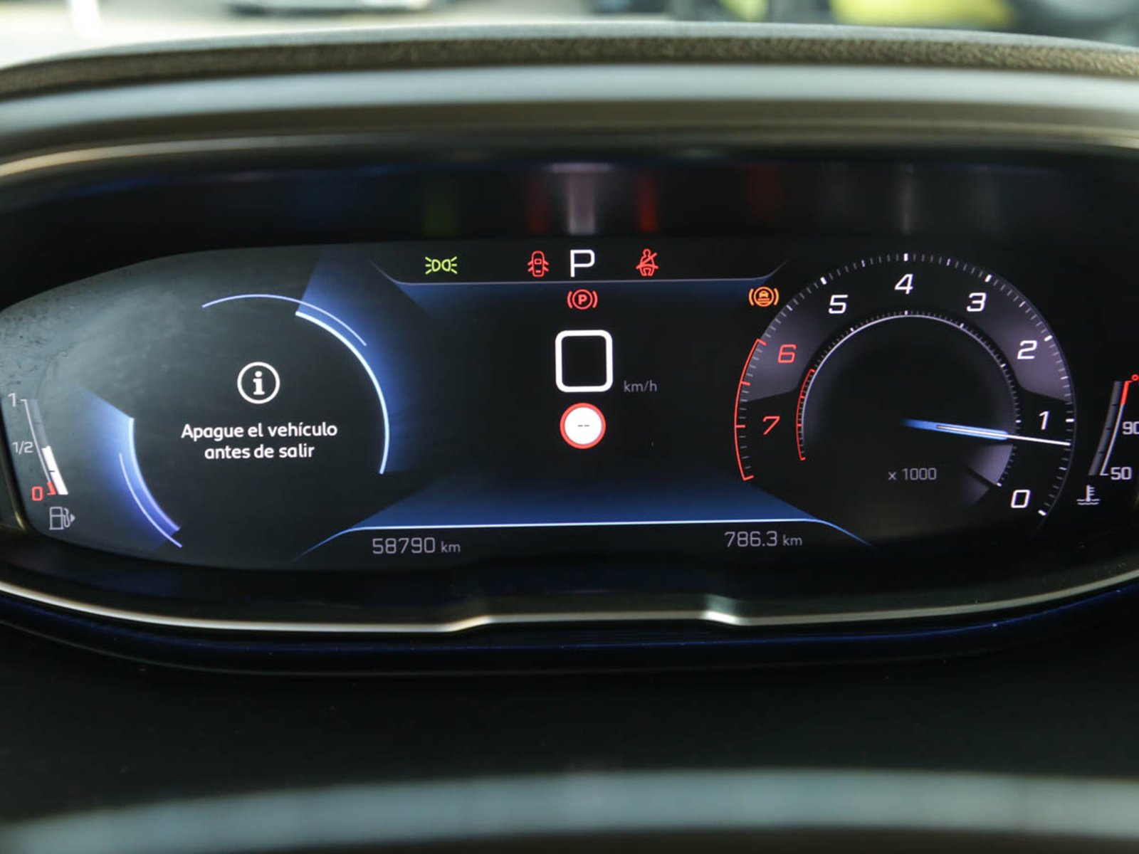 Peugeot 5008 ALLURE 1.6 AUT 2024 - Foto 5 de 8