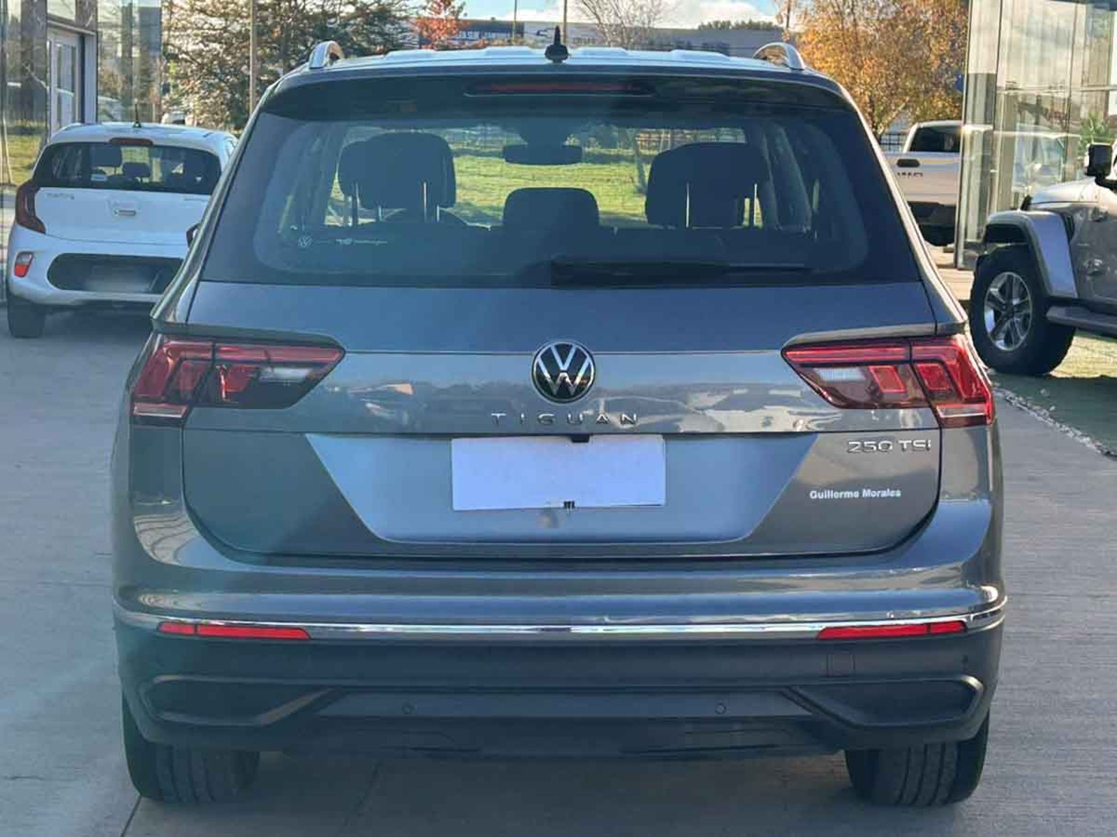 VOLKSWAGEN TIGUAN COMFORTLINE AUT 2025 - Foto 5 de 16