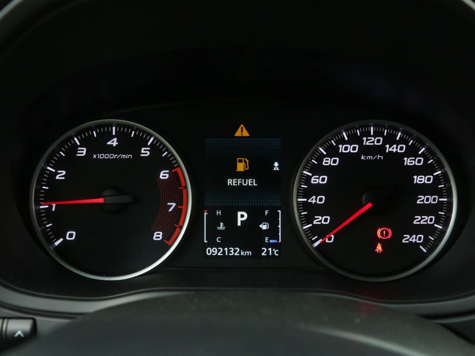Mitsubishi ECLIPSE CROSS RX 1.5 4X2 AT 2022 - Foto 5 de 8