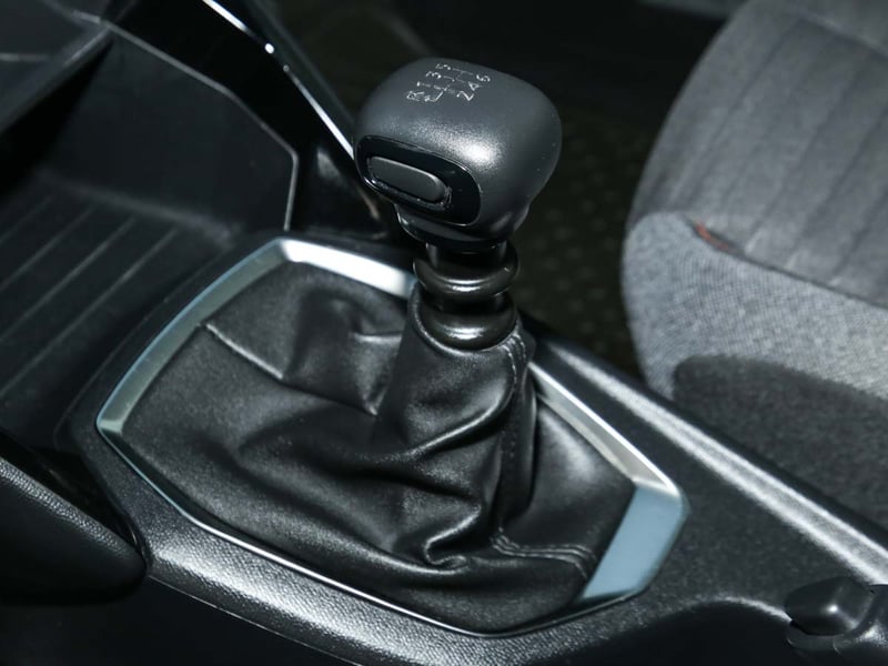 Peugeot 2008 PURETECH 130 4X2 1.2 2025 - Imagen 9 de 13