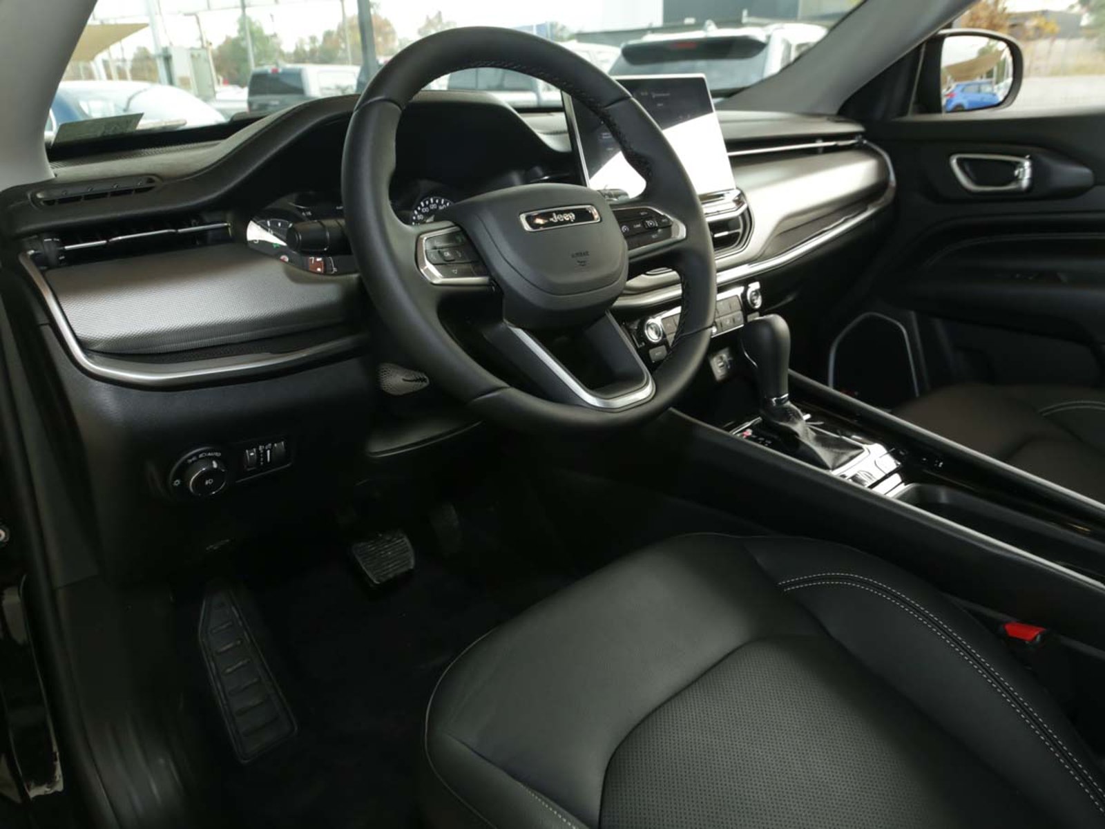 Jeep JEEP COMPASS LONGITUDE 1.3T AT6 FWD 2026 - Imagen 6 de 8