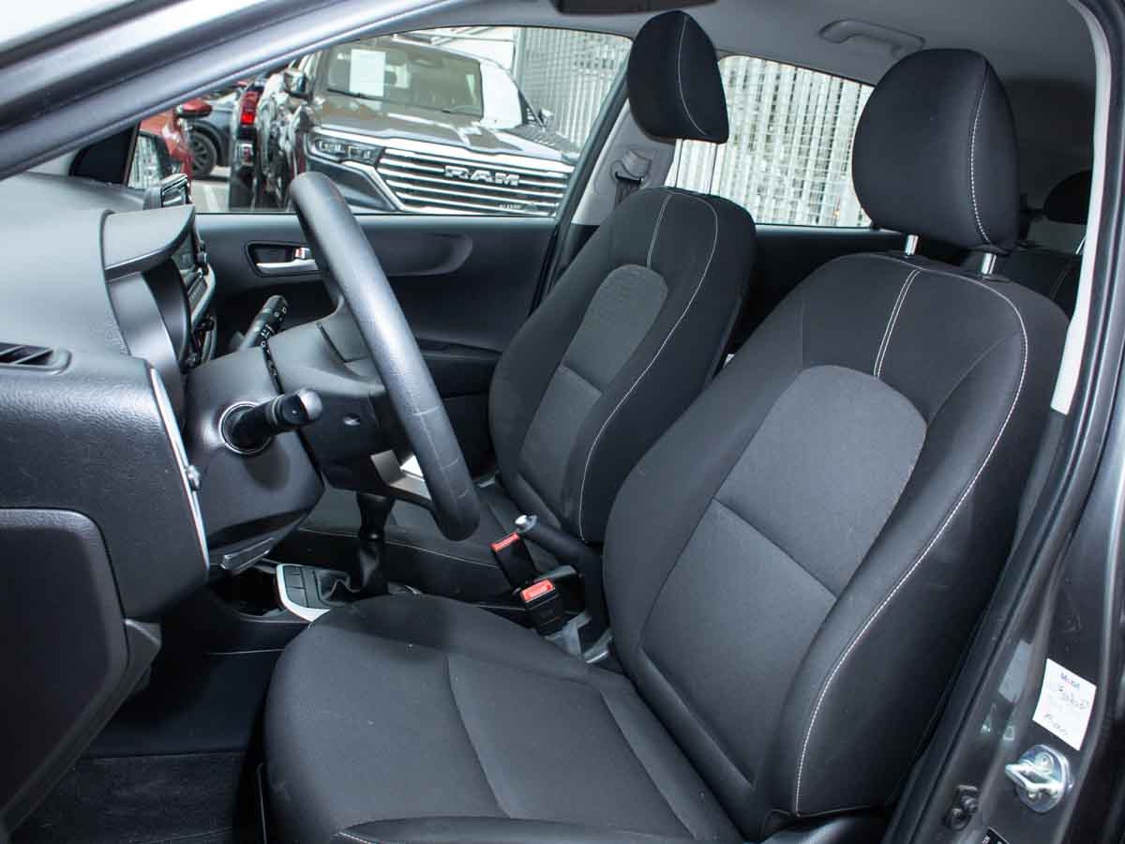 Kia MORNING EX 1.2 MT SPORT 2022 - Imagen 7 de 8