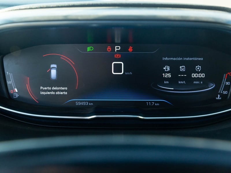 Peugeot 3008 ALLURE BLUEHDI 1.5 AUT 2020 - Imagen 5 de 8