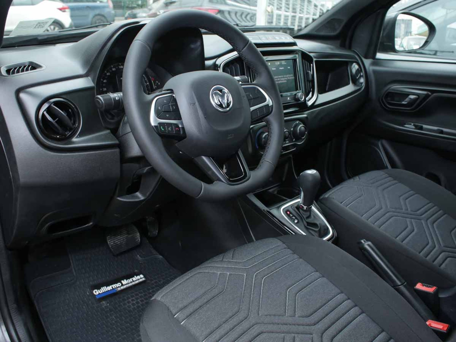 RAM 700 BIGHORN CREW CAB 1.3 CVT 2026 - Imagen 6 de 8