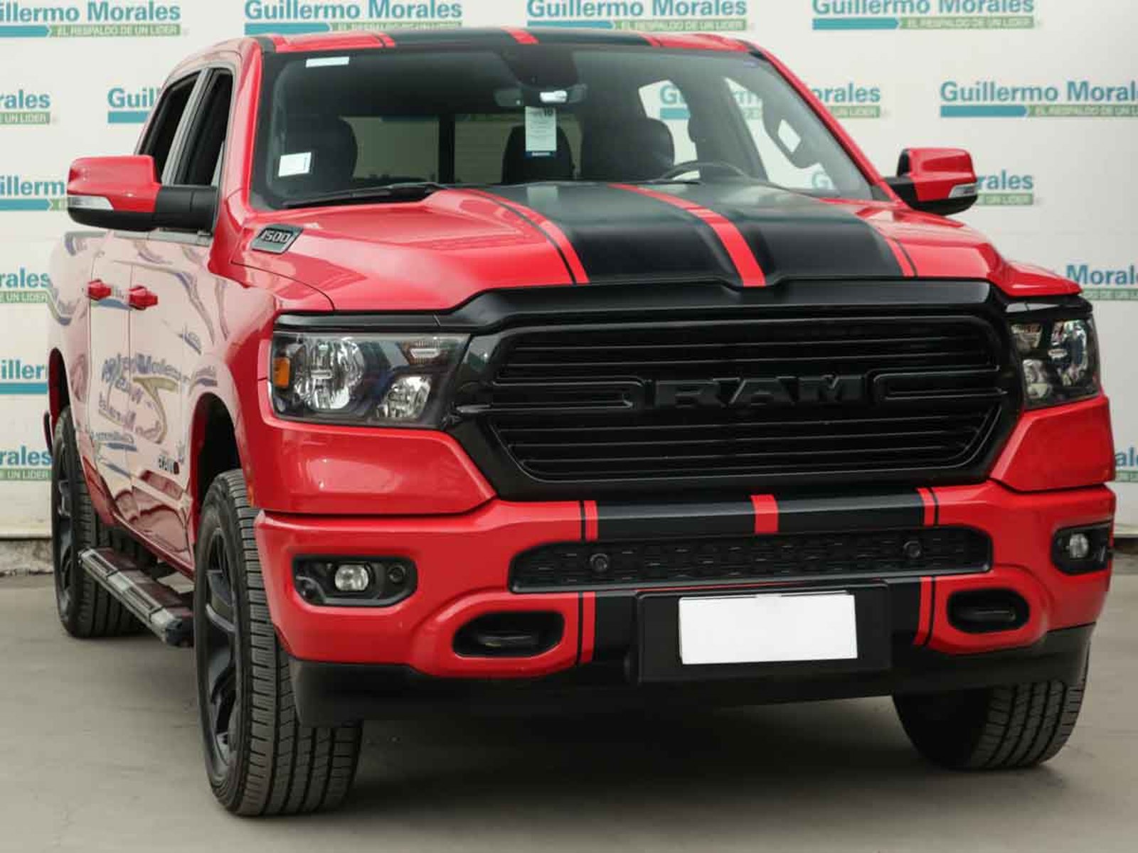 RAM 1500 BIG HORN CREW CAB 4X4 3.6 AUT 2021 - Foto 3 de 14