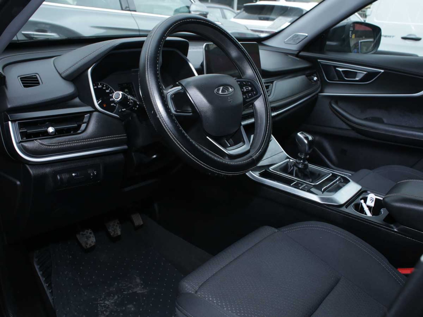 Chery TIGGO 8 GL 1.5 2022 - Imagen 6 de 8