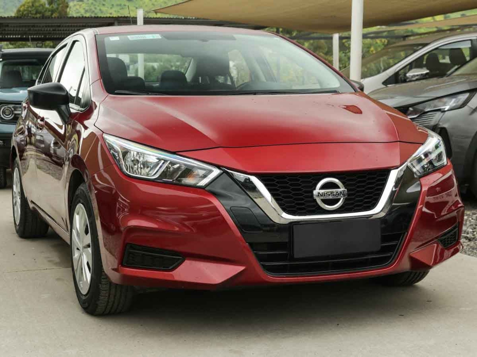 Nissan VERSA SENSE 1.6 2023 - Foto 2 de 8