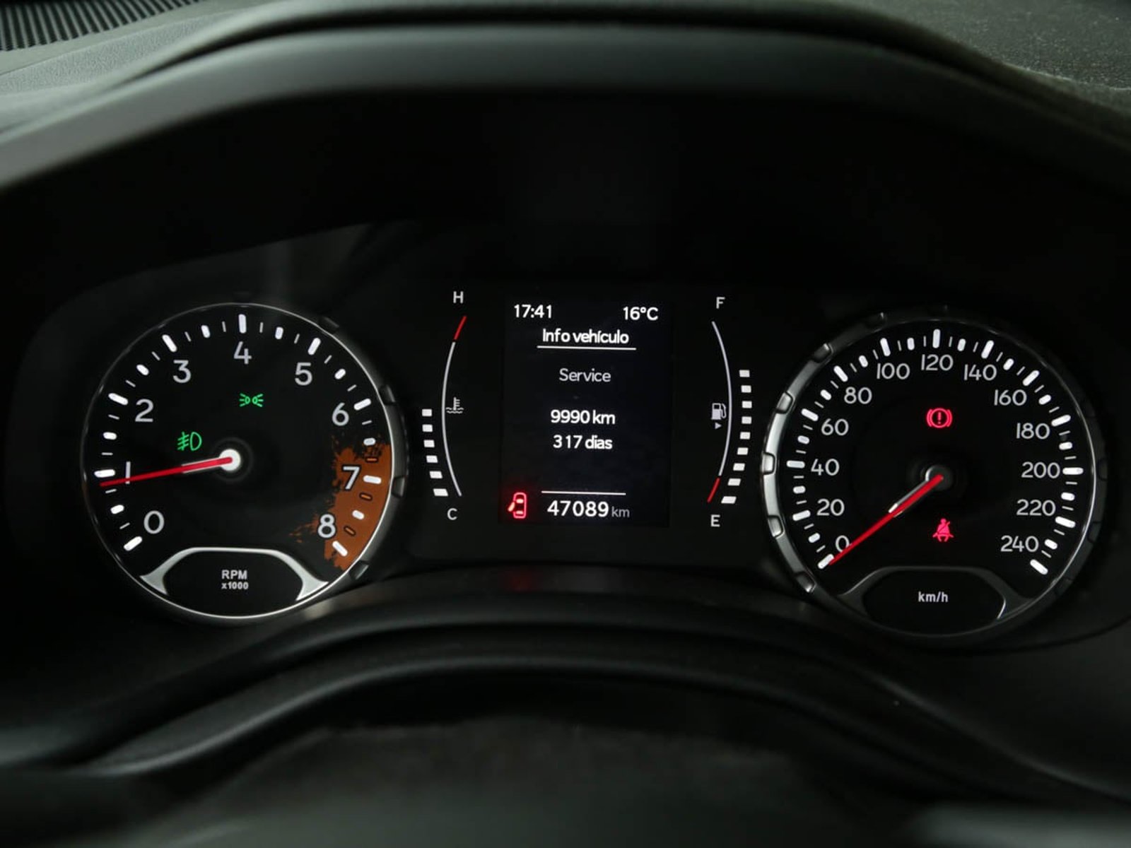 Jeep RENEGADE SPORT 1.8 2022 - Foto 5 de 8