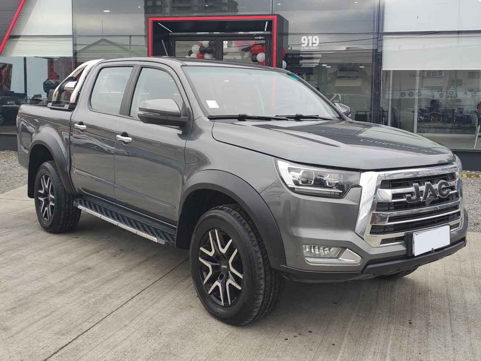 JAC T8 XE ADVANCE 4X4 2.0 2023 - Foto 2 de 8