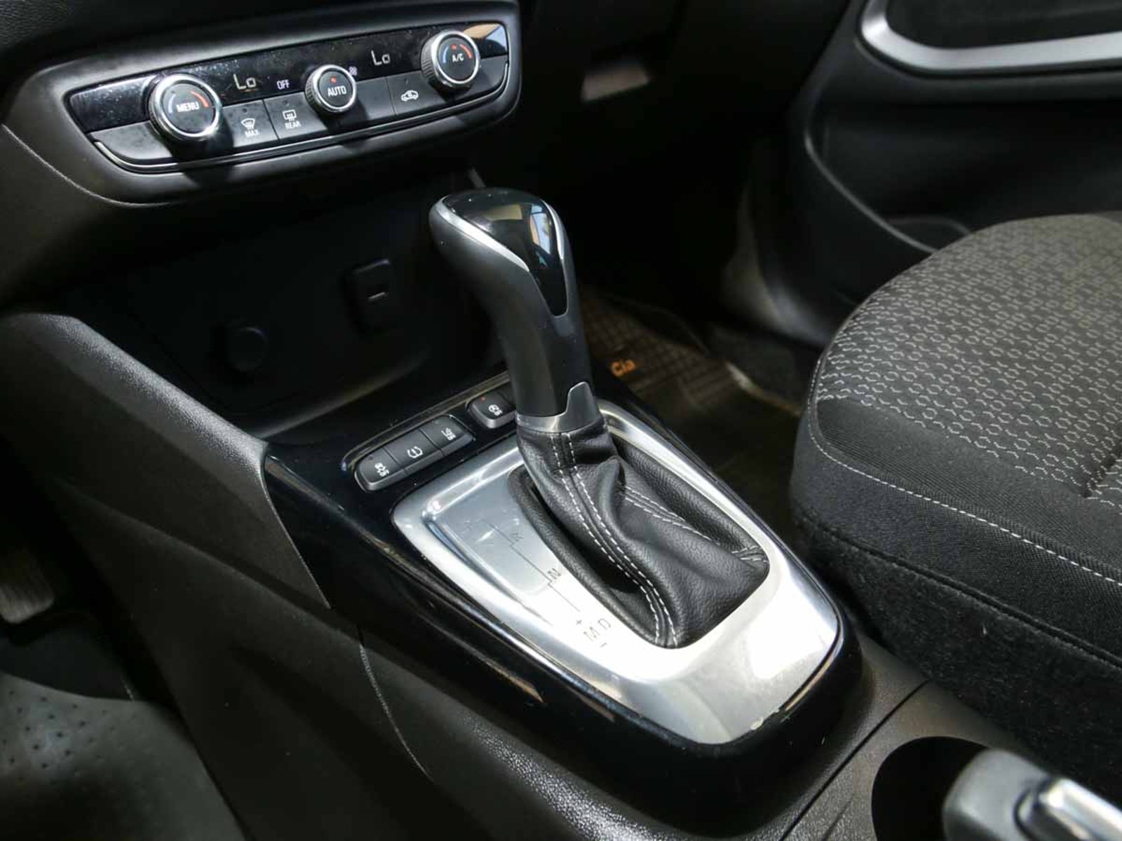Opel CROSSLAND 1.2 AUT 2021 - Imagen 9 de 20