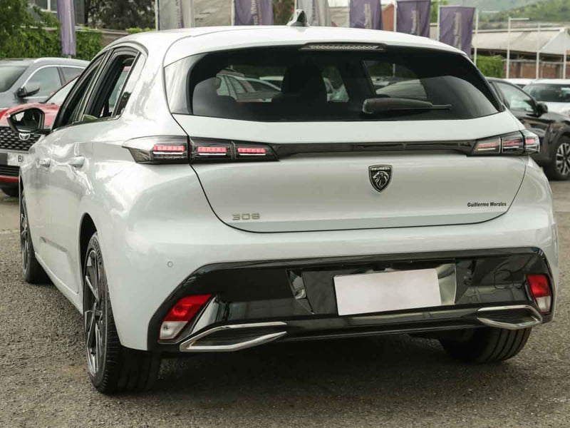 Peugeot 308 Allure Puretech 130 EAT8 2026 - Imagen 3 de 8