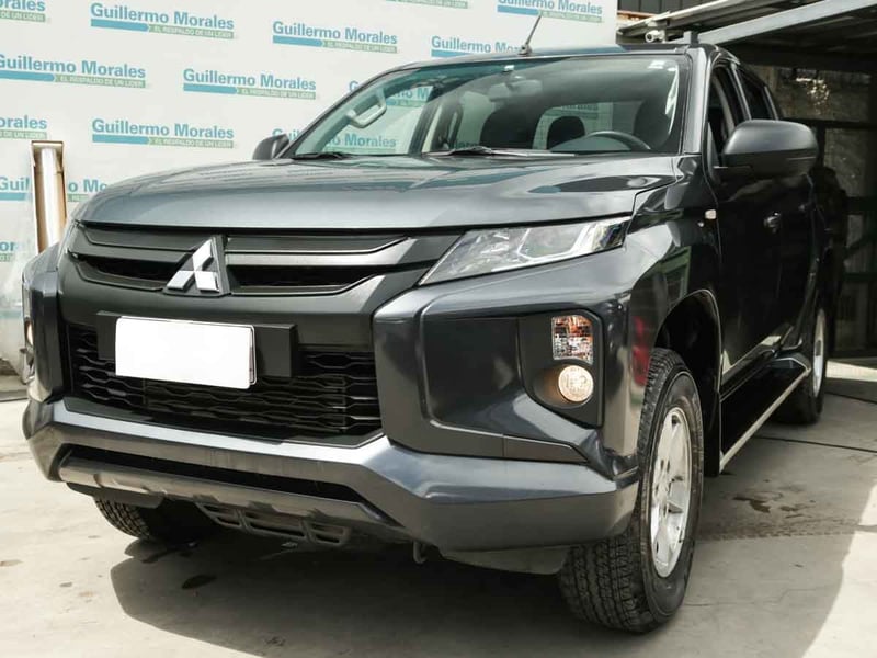 Mitsubishi L-200 D/C 4 X 2 TD WORK CR 2024