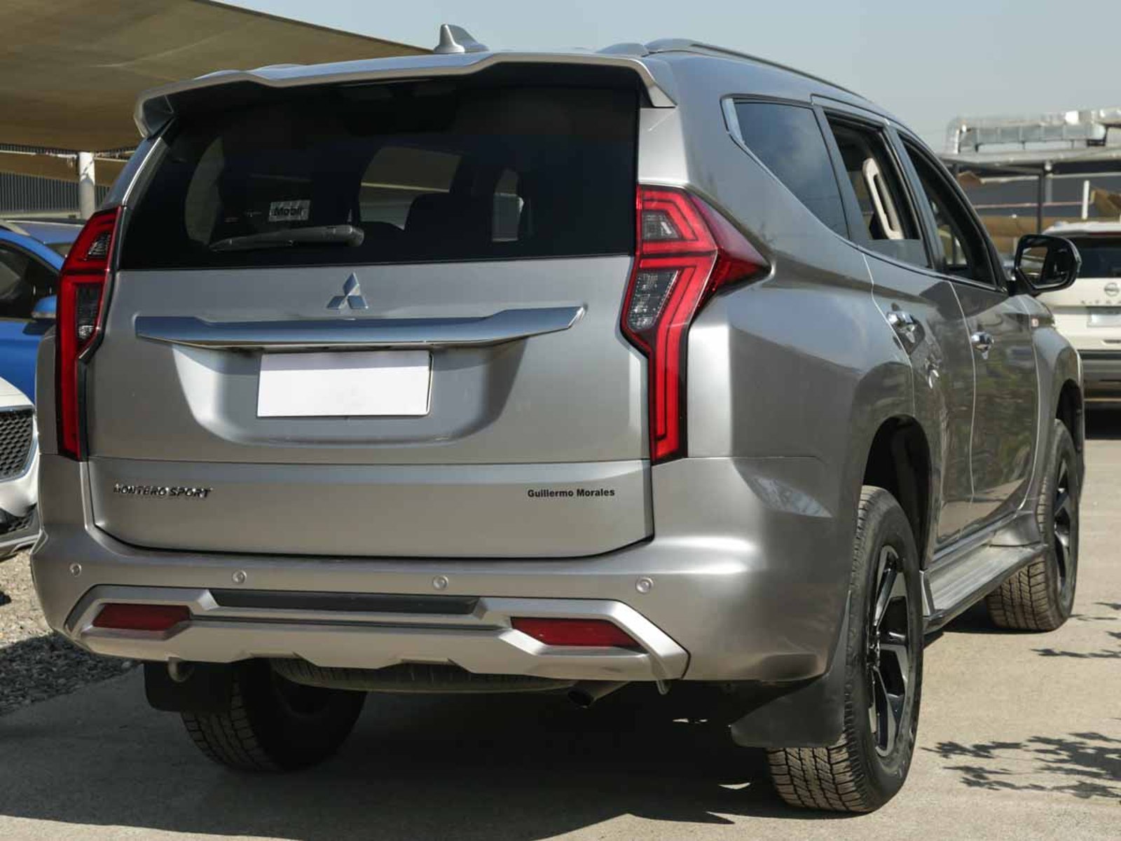 Mitsubishi MONTERO SPORT 3.0 2WD AT 2024 - Imagen 4 de 8