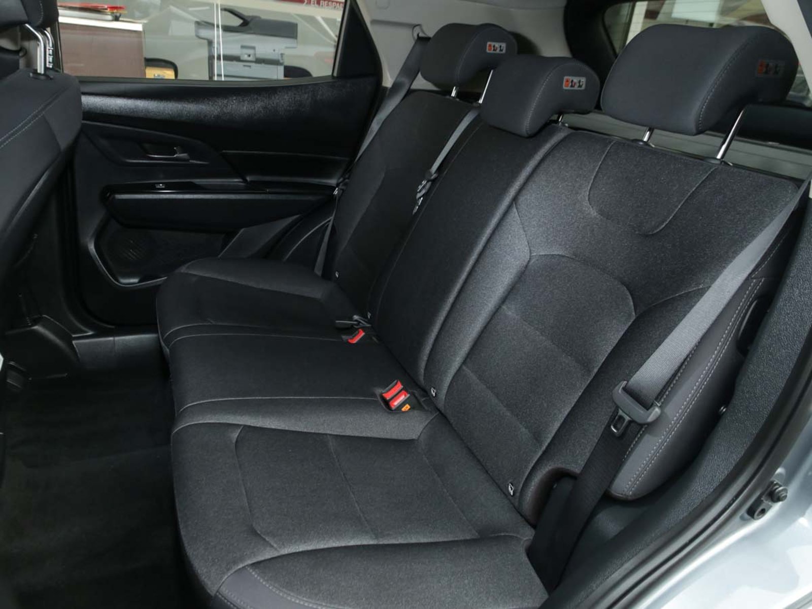 SsangYong NEW KORANDO LX 1.5T 6MT 2WD 2023 - Imagen 8 de 8
