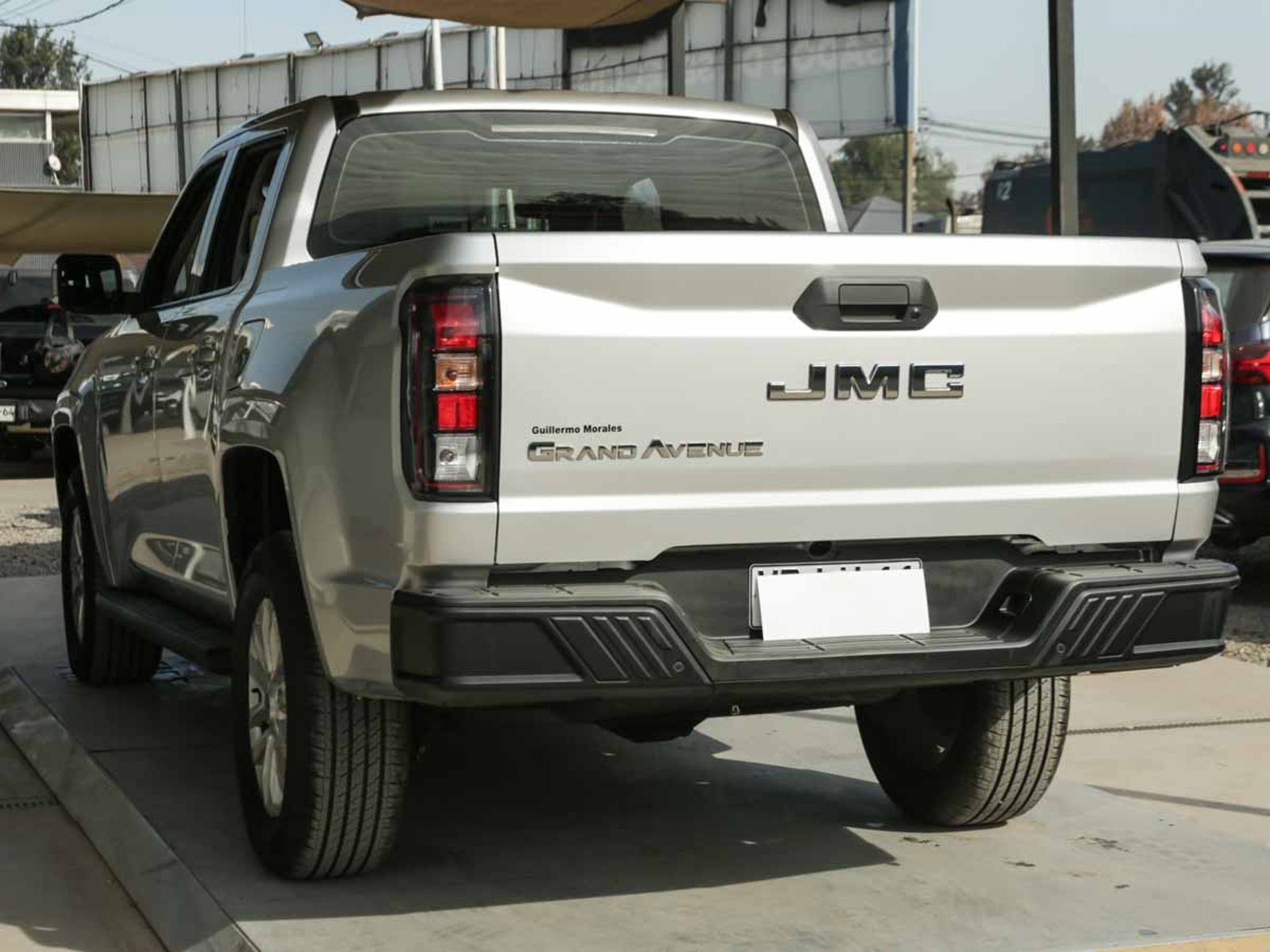 JMC GRAND AVENUE 4X4 AT 2026 - Foto 3 de 8