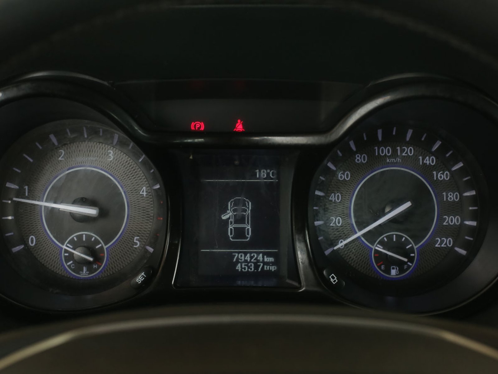 JMC VIGUS 2.4 PLUS DIESEL 2023 - Foto 5 de 8