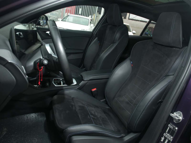 BMW 118I HATCHBACK 1.5 AUT 2025 - Imagen 7 de 8
