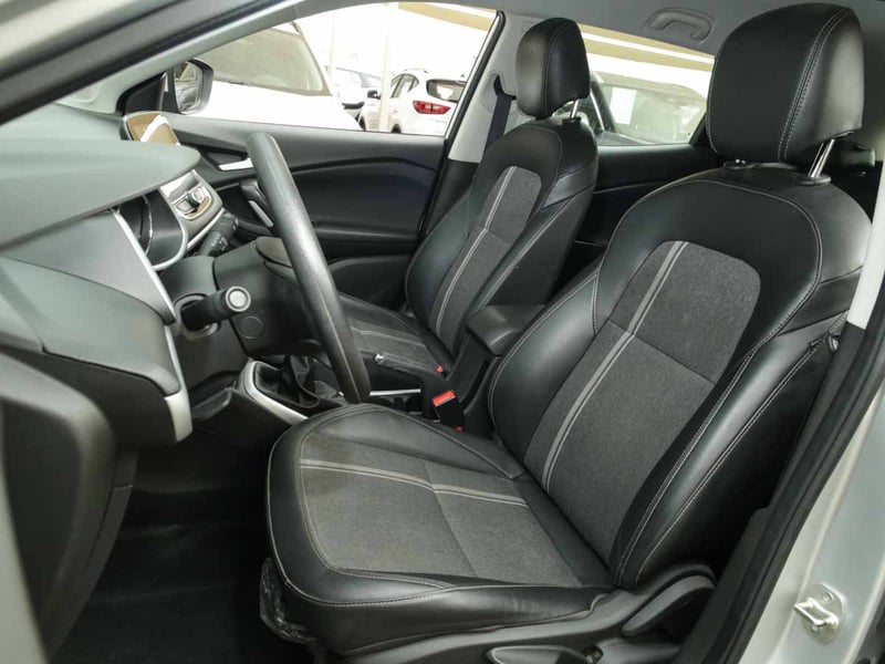 Chevrolet TRACKER 1.2T LTZ 2023 - Imagen 7 de 8