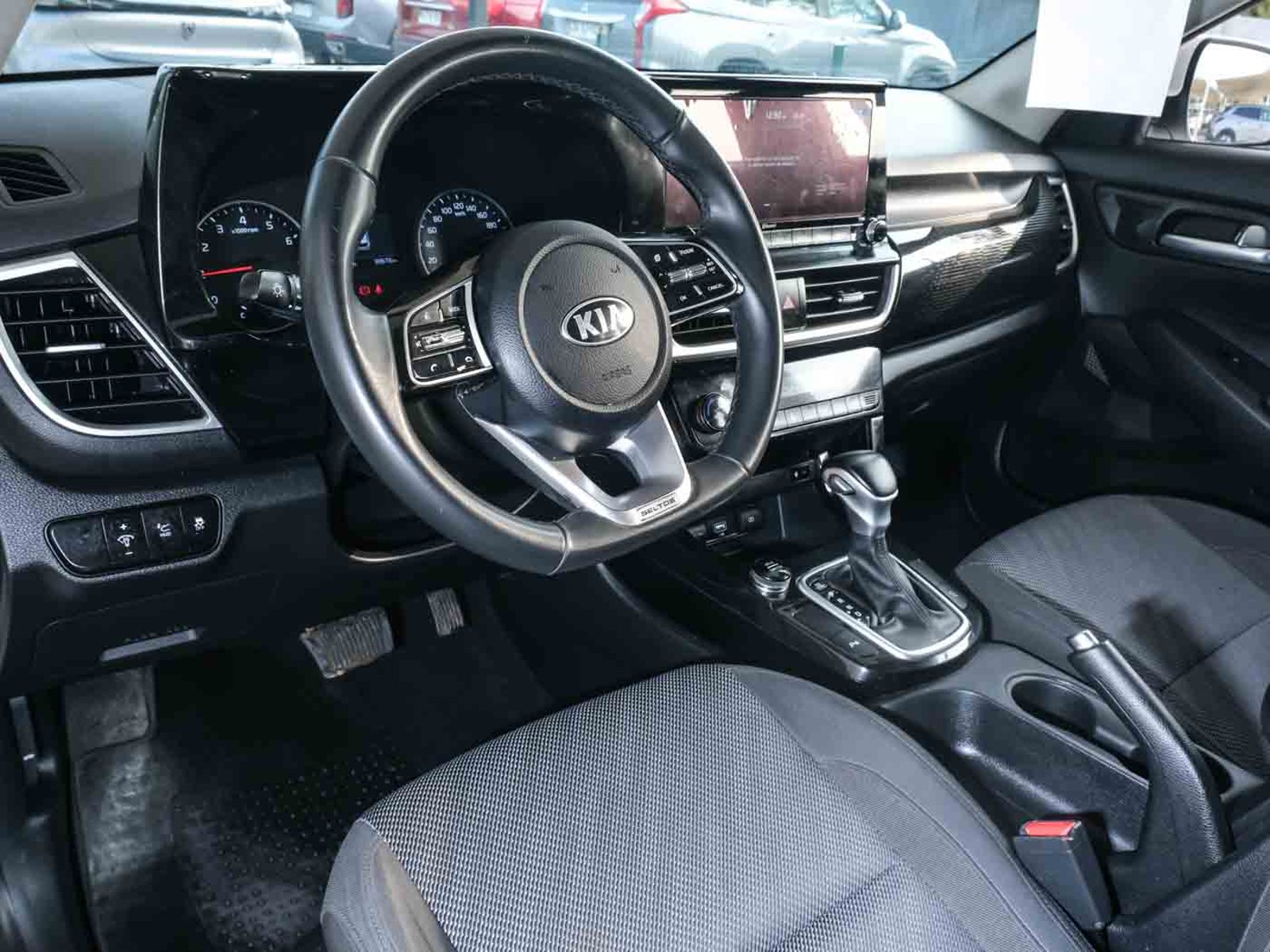 Kia SELTOS MPI 1.6 AUT 2021 - Imagen 8 de 20