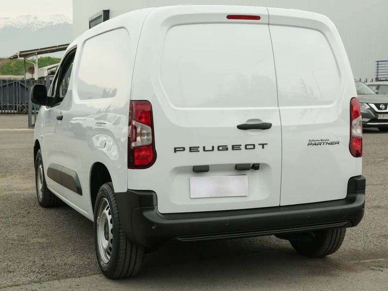 Peugeot PARTNER MCA L1 DIESEL 100HP MT 2026 - Imagen 3 de 8