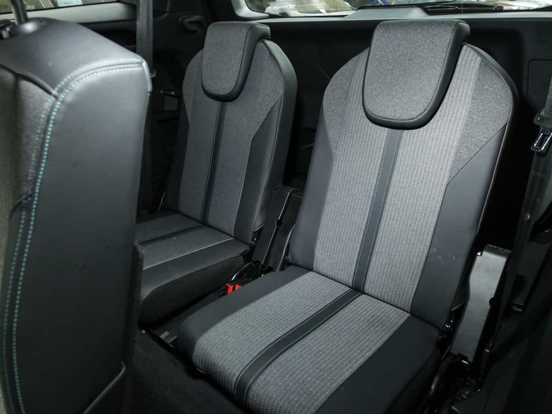 Peugeot 5008 ALLURE PACK BLUEHDI 130 EAT8 2024 - Imagen 9 de 9