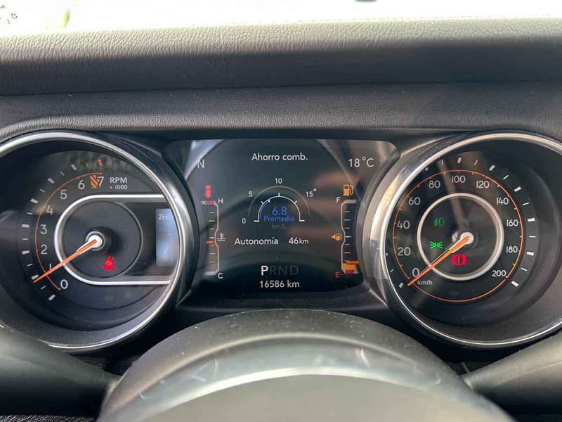 Jeep WRANGLER SAHARA LTD 3.6 AUT 2019 - Imagen 5 de 8