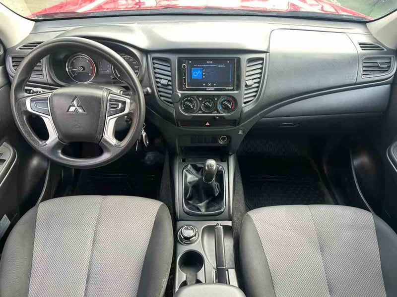 Mitsubishi L-200 KATANA CRT 4X4 2.4 2023 - Imagen 12 de 16