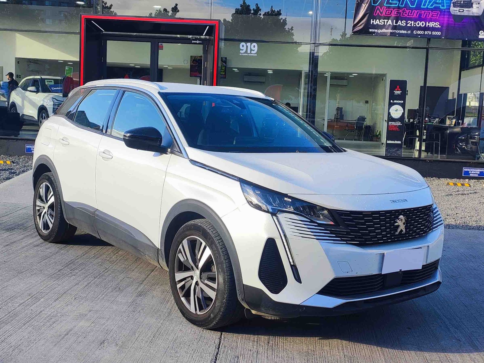 Peugeot 3008 ACTIVE BLUEHDI 1.5 2022 - Foto 3 de 14