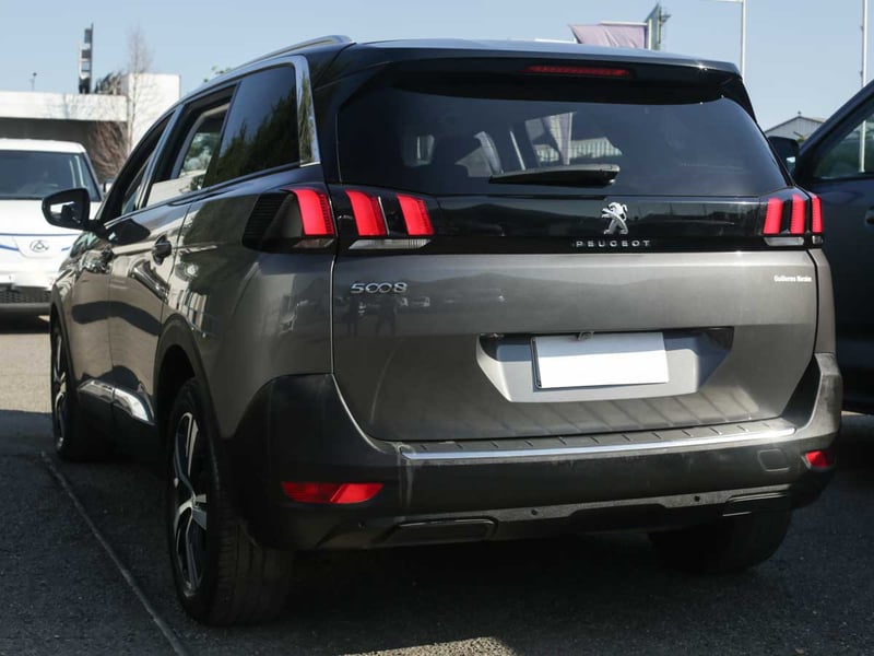 Peugeot 5008 ALLURE 1.6 AUT 2020 - Imagen 3 de 8