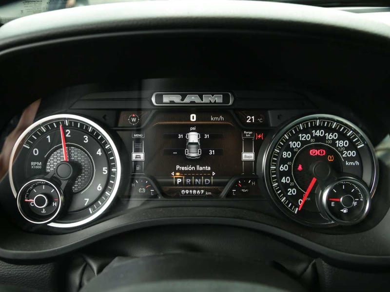 RAM 1500 CREW CAB BIG HORN 3.6L E-TORQUE 2022 - Imagen 5 de 8